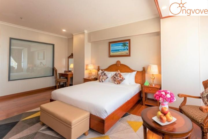 Khách sạn Hương Việt Quy Nhơn