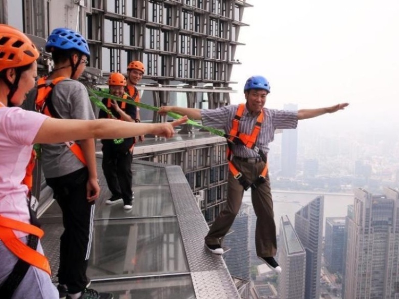 Hành lang đi bộ trên không" Lục Gia Chủy