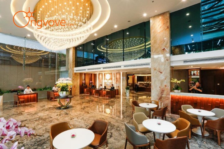 10. Orchids Saigon Hotel 