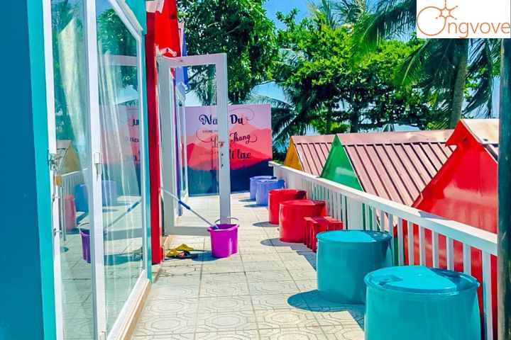 Thảo Thường Camp Nam Du: Homestay tuyệt đẹp với màu sắc rực rỡ