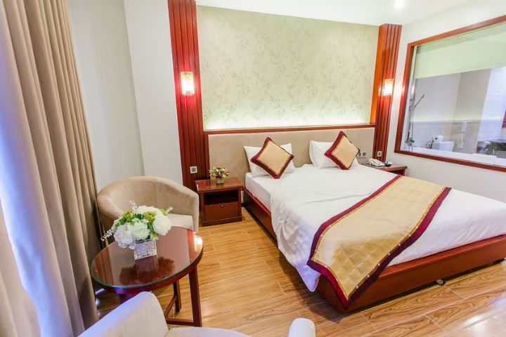 Tu Son Luxury Hotel
